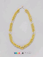 藏品(玻璃珠胸飾)的圖片